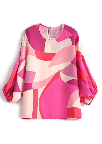 Well Tailored Blouse with a Graceful Silhouette