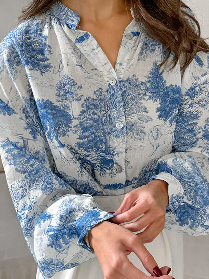 Sophisticated Blouse with a Clean Classic Look