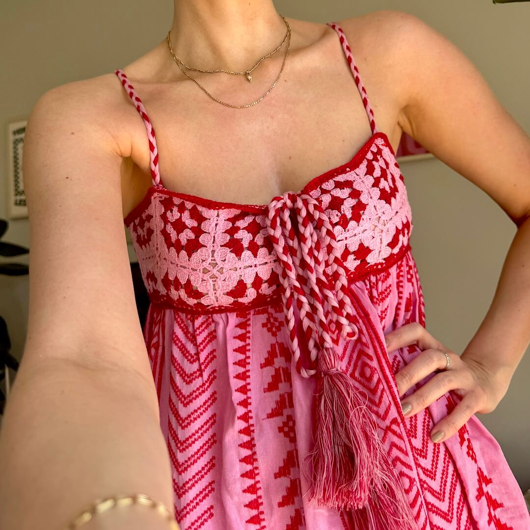 Classic Vintage Dress with a Flattering Fit