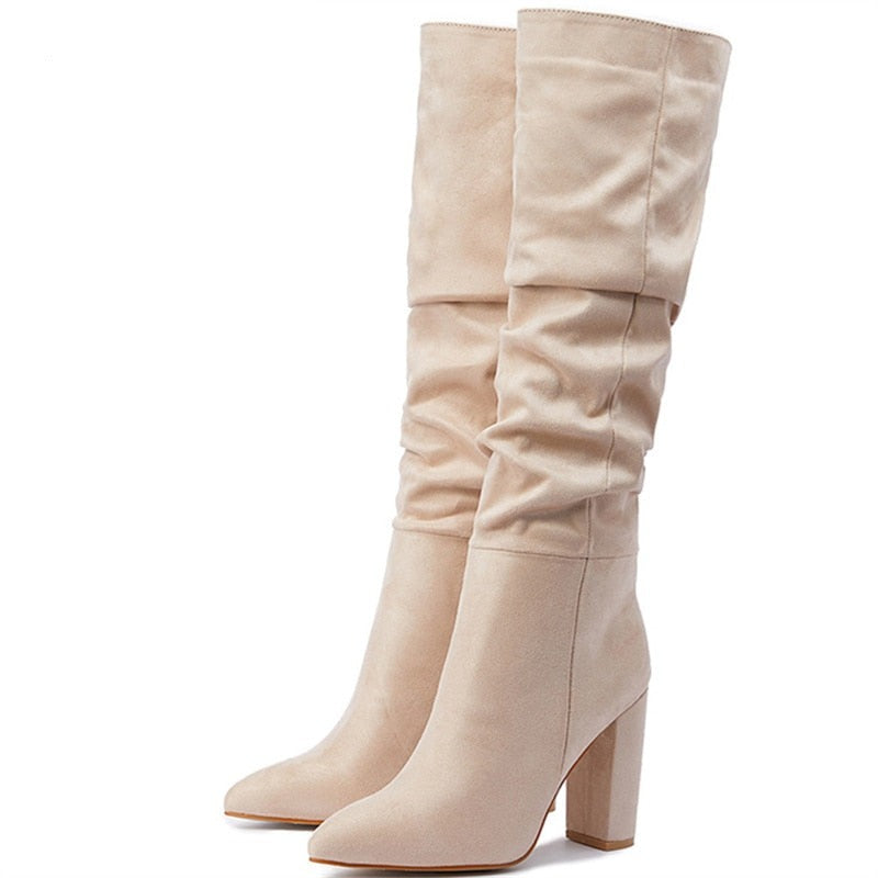 Classic Vintage Boots with a Flattering Fit