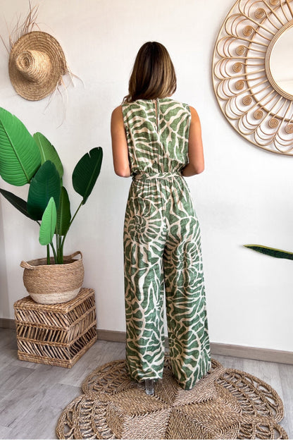 Beautifully Crafted Garment in a Classic Style