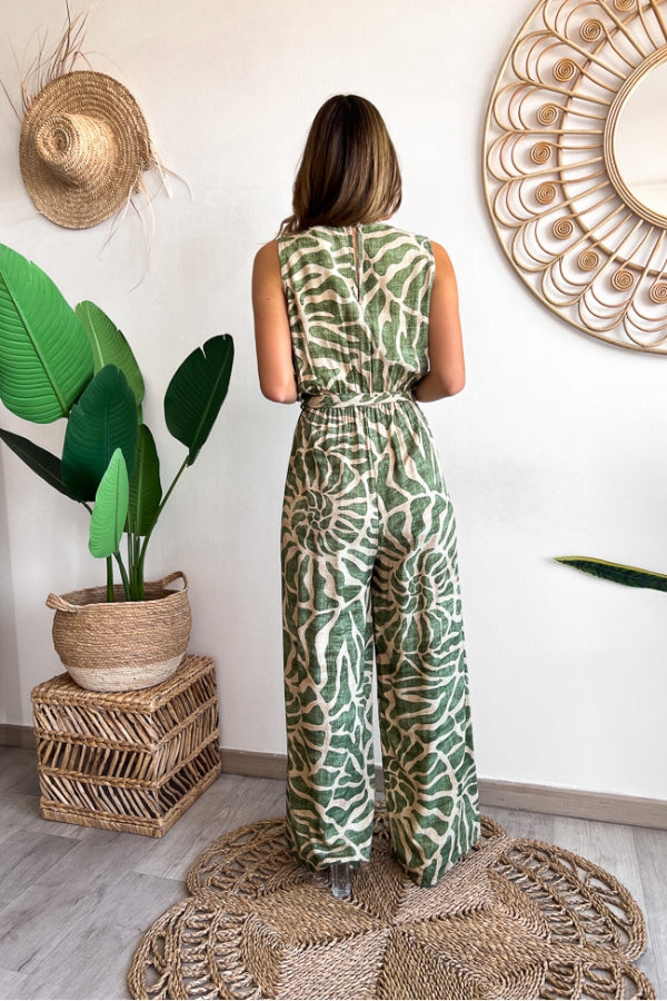 Beautifully Crafted Garment in a Classic Style