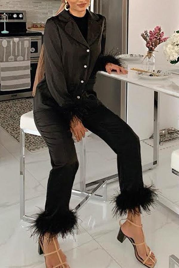 Elegantly Styled Trousers for Everyday Wear