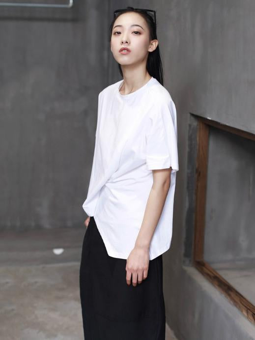 Beautifully Finished T-Shirt in a Timeless Design