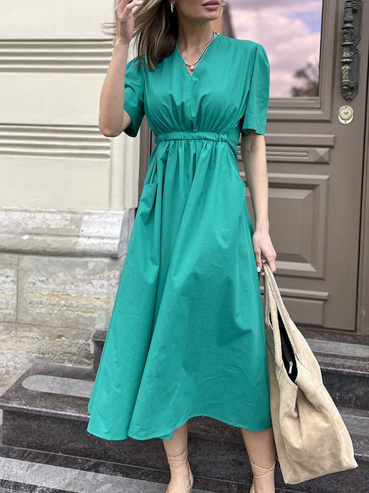Beautifully Crafted Dress in a Classic Style