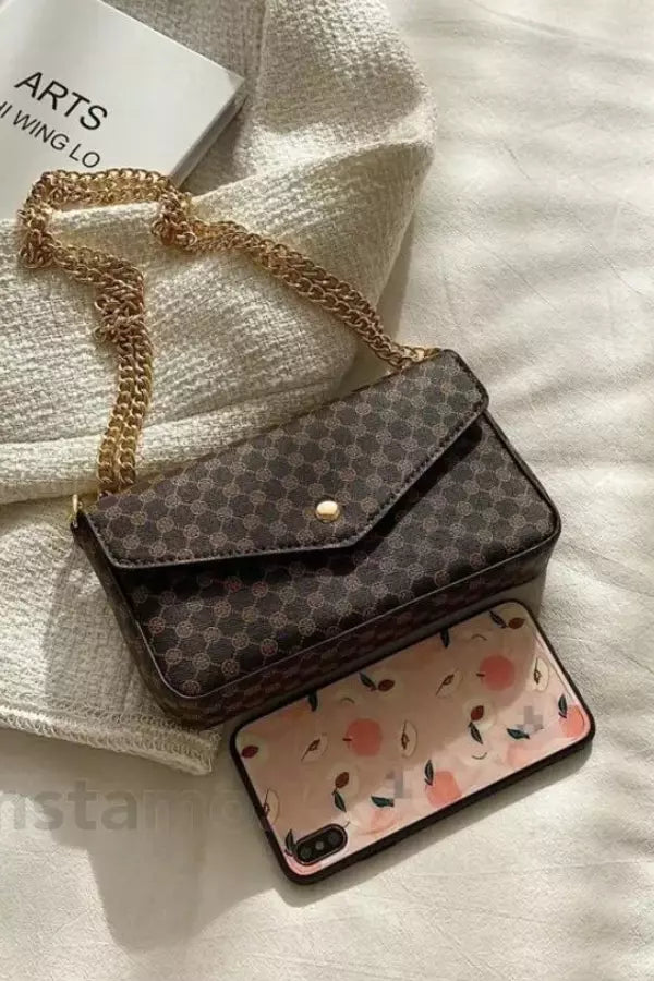 Beautifully Crafted Bag in a Classic Style