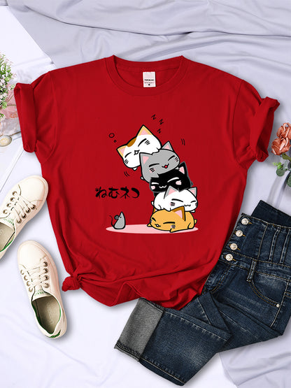 Well Tailored T-Shirt with a Graceful Silhouette