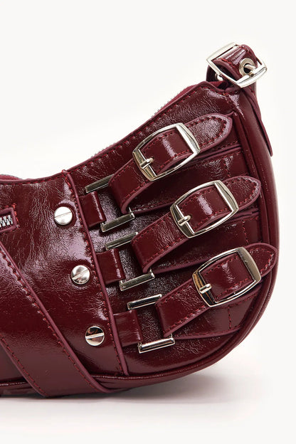 Beautifully Crafted Bag in a Classic Style