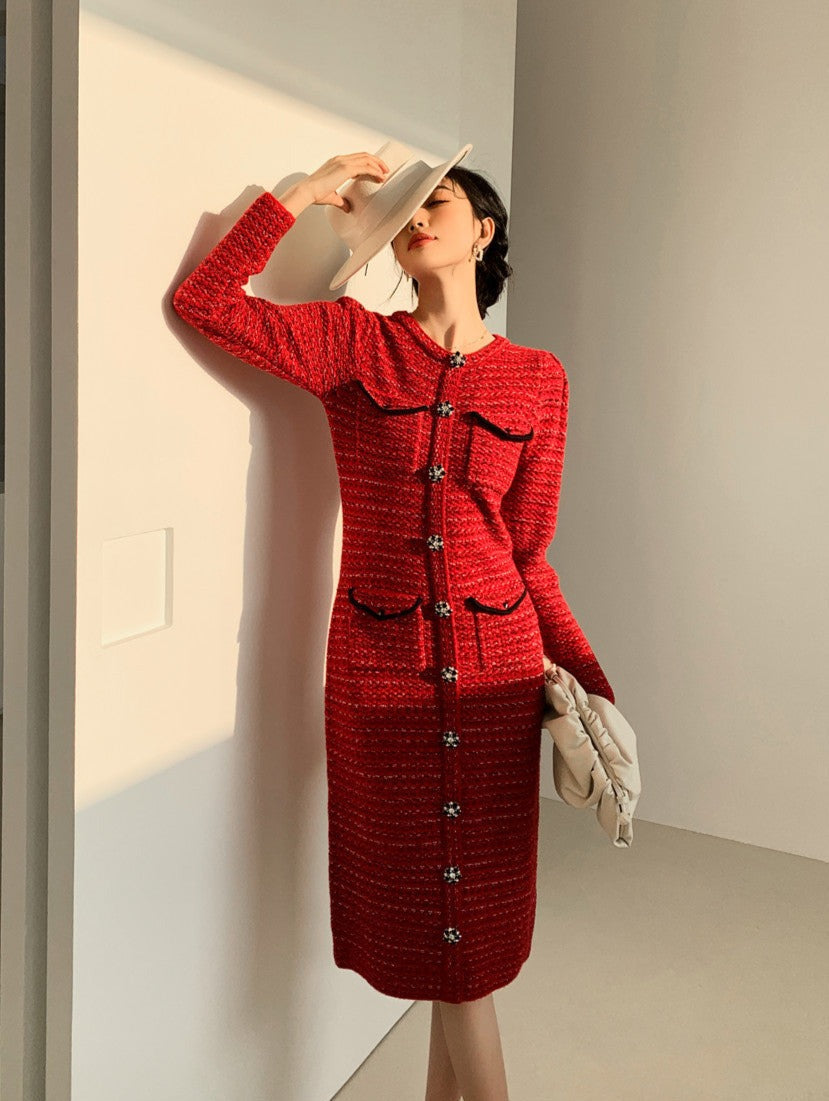 Well Tailored Dress with a Graceful Silhouette
