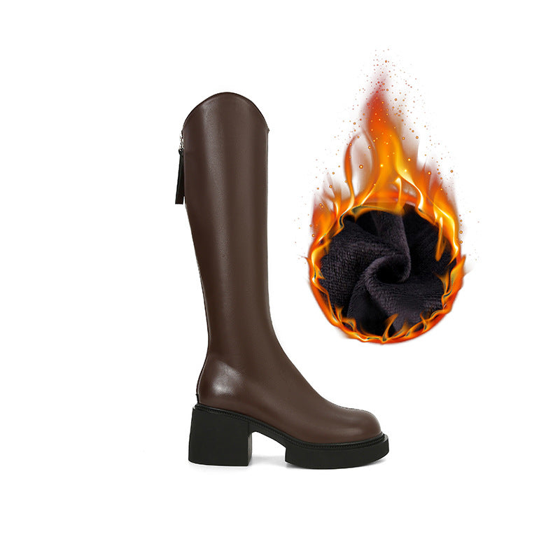 Effortlessly Elegant Boots with a Timeless Design