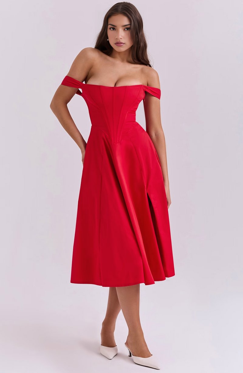 Gracefully Styled Dress for Any Occasion