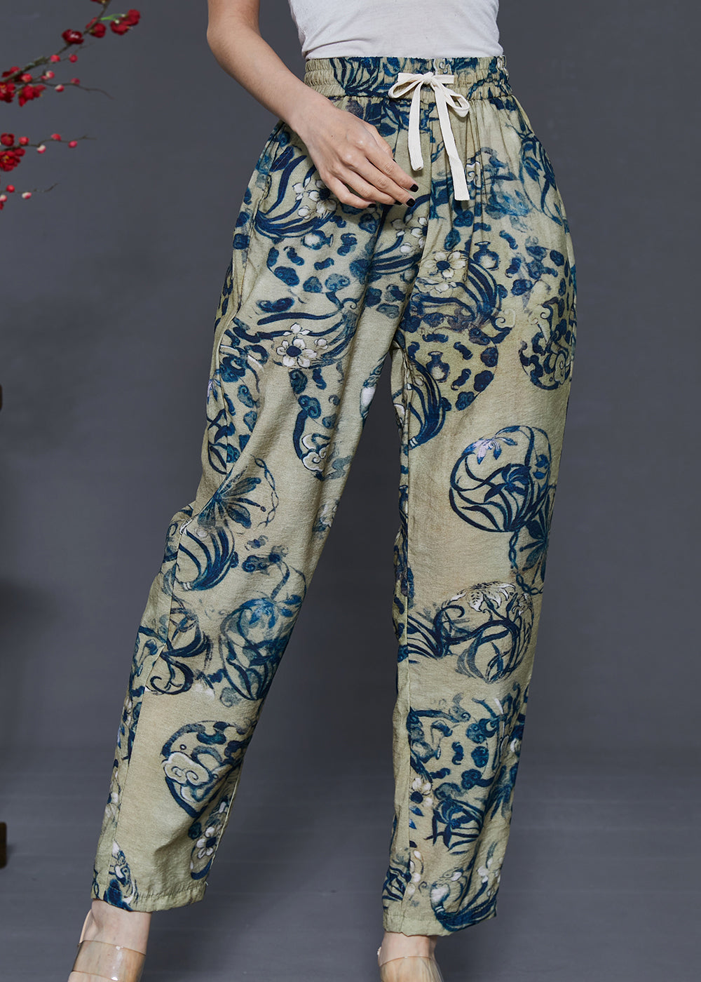 Classic Vintage Pants with a Flattering Fit