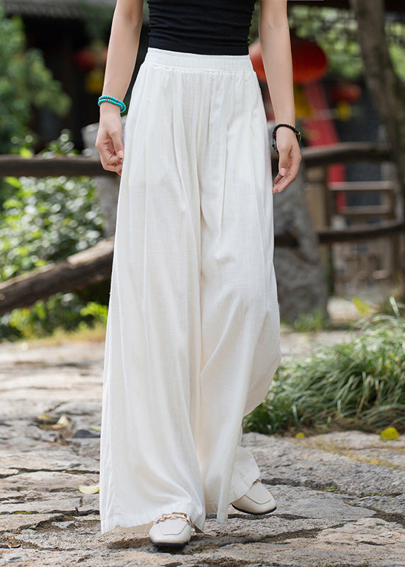 Effortlessly Elegant Pants with a Timeless Design