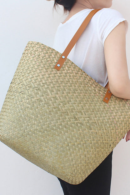 Polished Bag with an Effortless Classic Look