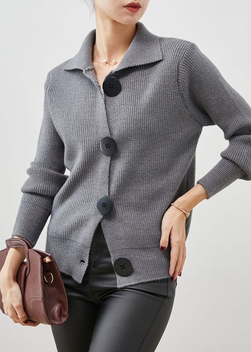 Elegantly Styled Cardigan for Everyday Wear