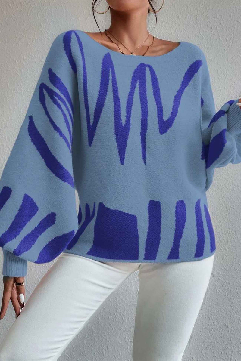 Well Tailored Sweater with a Graceful Silhouette