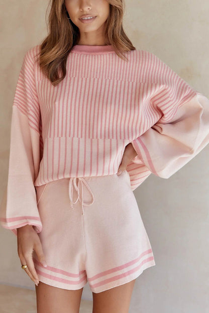 Well Tailored Sweater with a Graceful Silhouette