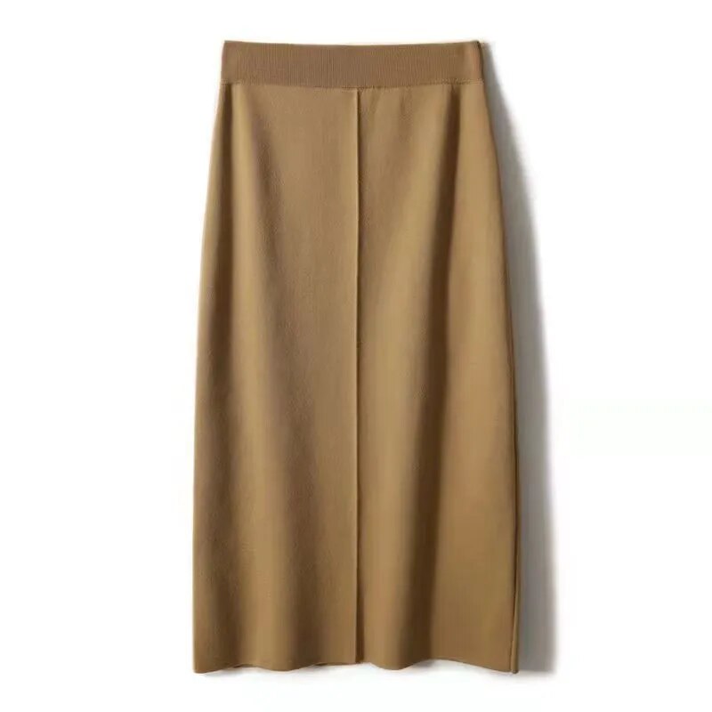 Gracefully Styled Garment for Any Occasion