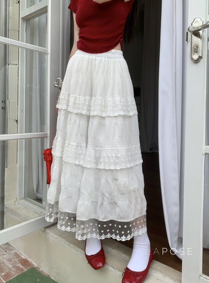 Effortlessly Elegant Garment with a Timeless Design