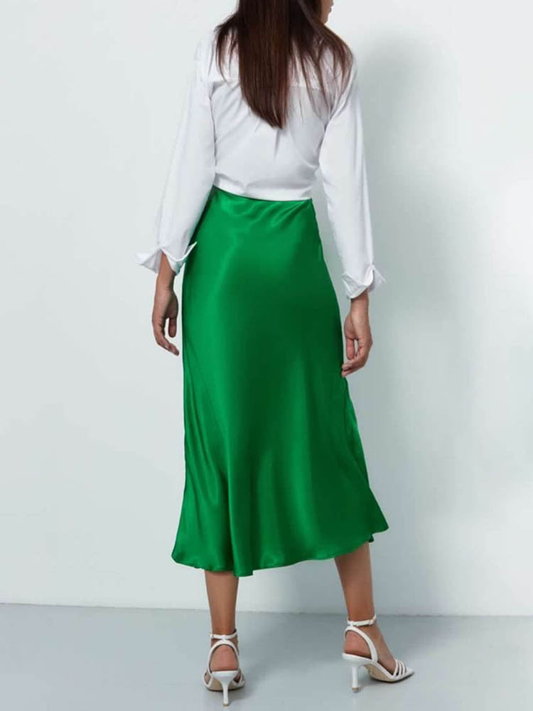 Well Tailored Garment with a Graceful Silhouette
