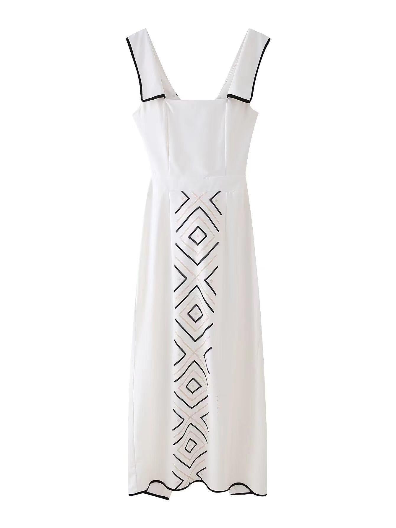 Beautifully Finished Dress in a Timeless Design