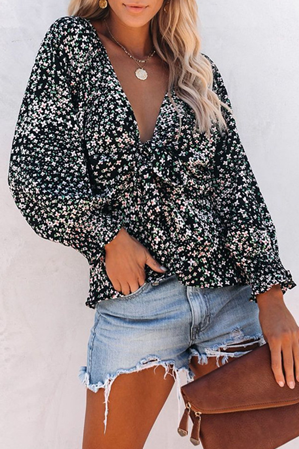 Classic Vintage & Enduringly Stylish Top