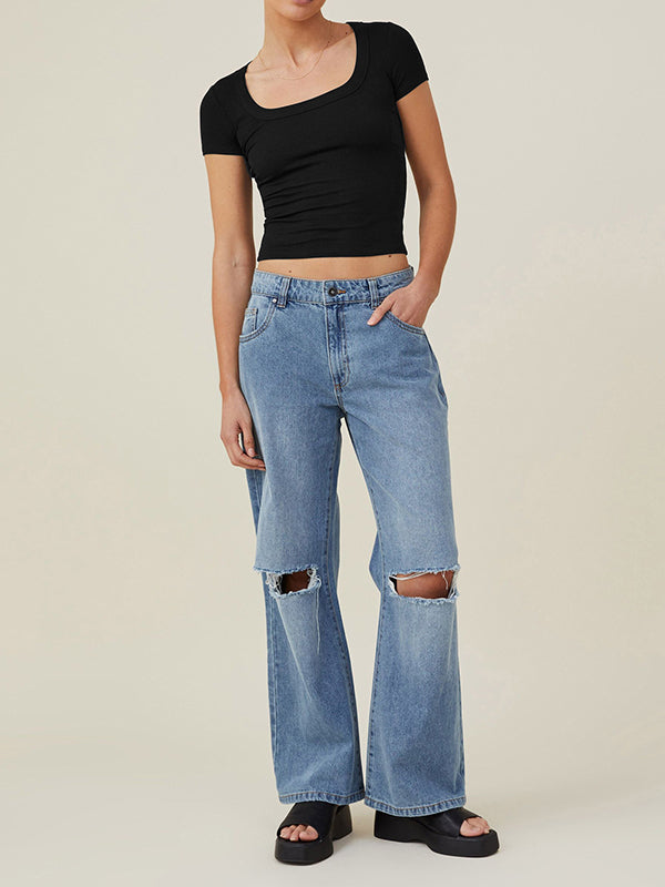 Gracefully Styled T-Shirt for Any Occasion