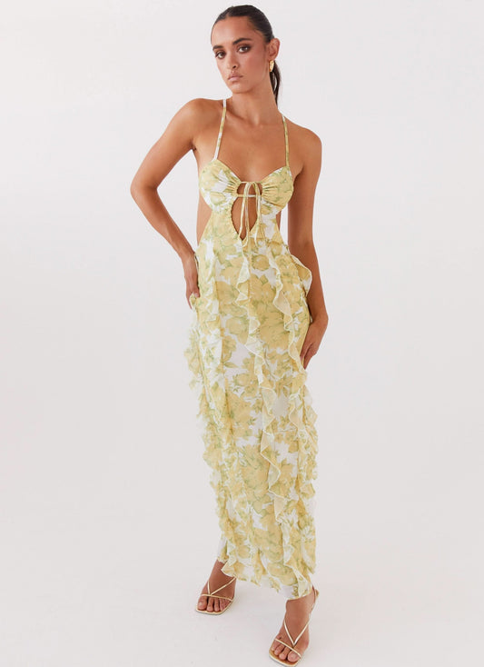 Beautifully Finished Dress in a Timeless Design