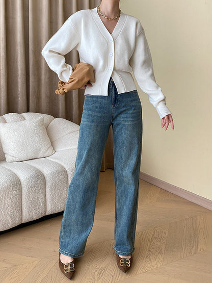 Well Tailored Cardigan with a Graceful Silhouette
