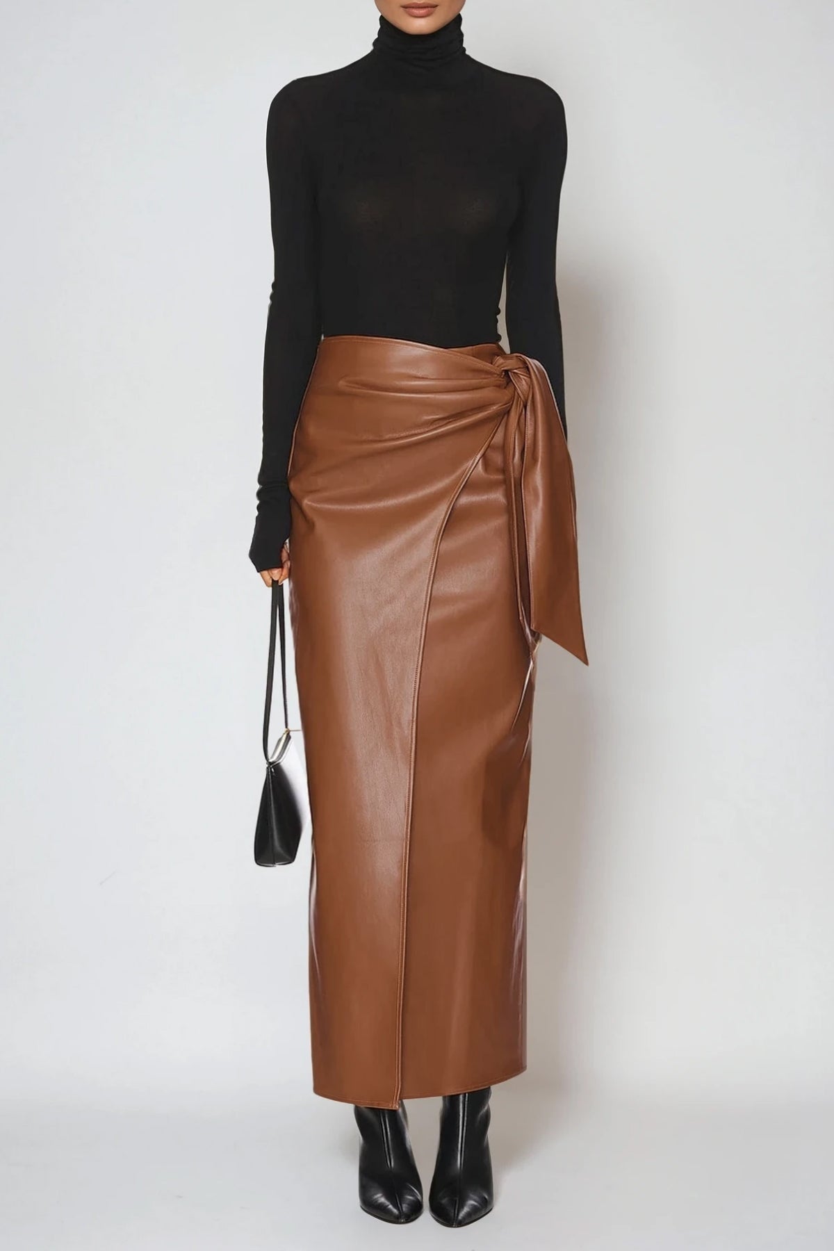 Effortlessly Elegant Garment with a Timeless Design