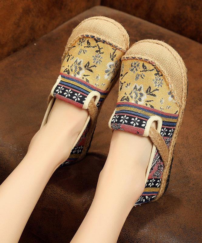 Classic Vintage Shoes with a Flattering Fit