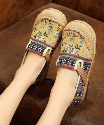 Classic Vintage Shoes with a Flattering Fit