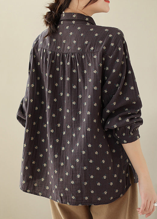 Well Tailored Blouse with a Graceful Silhouette