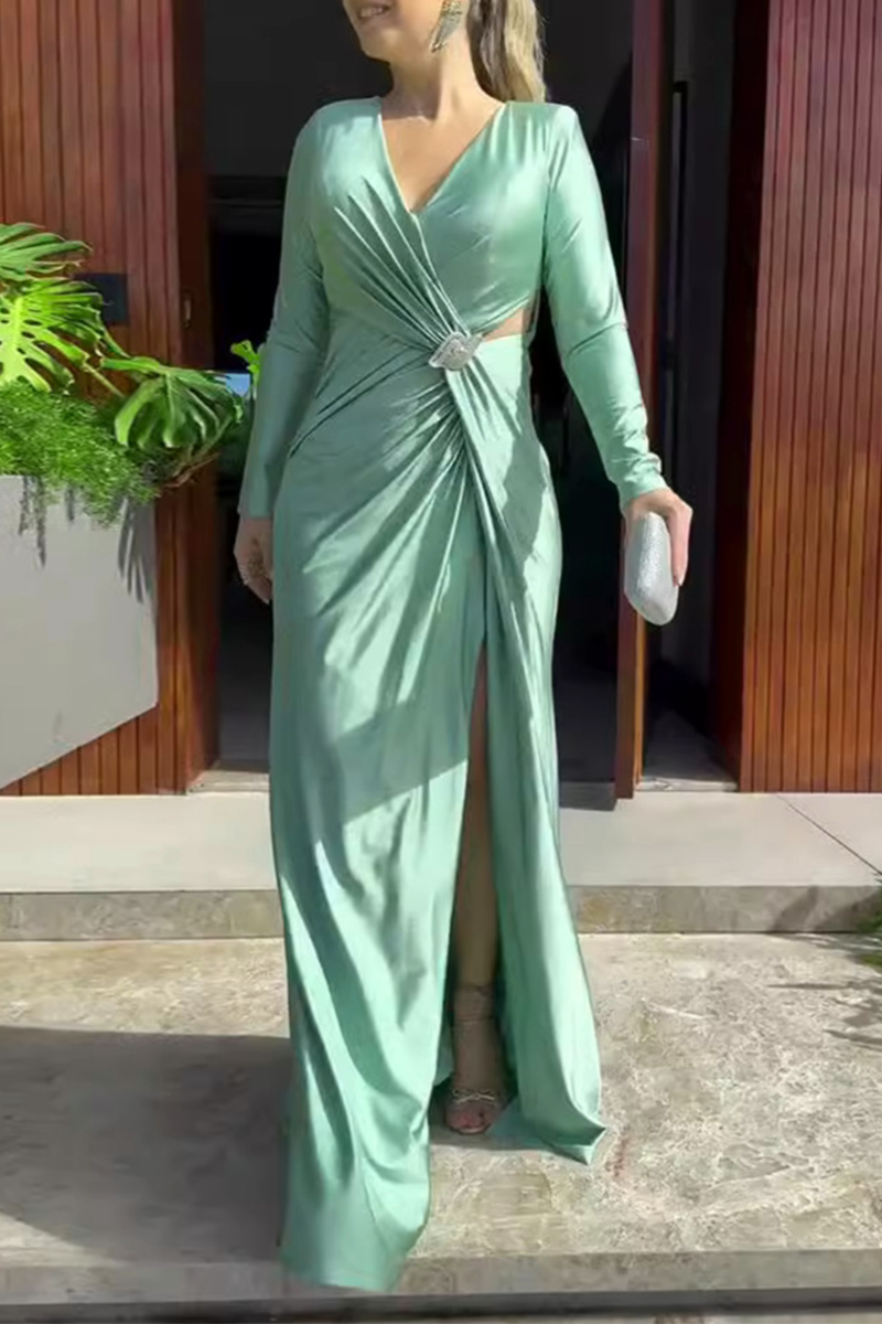 Polished Dress with an Effortless Classic Look