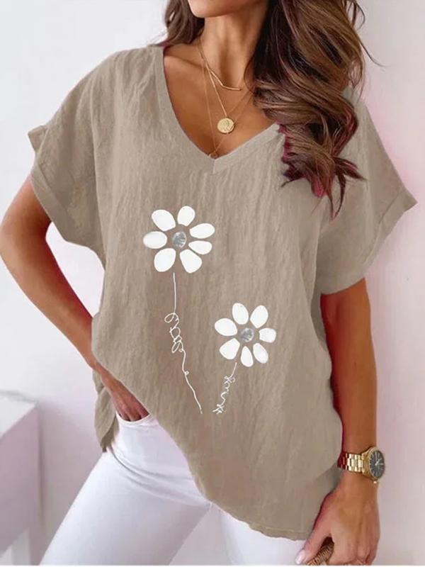 Well Tailored T-Shirt with a Graceful Silhouette