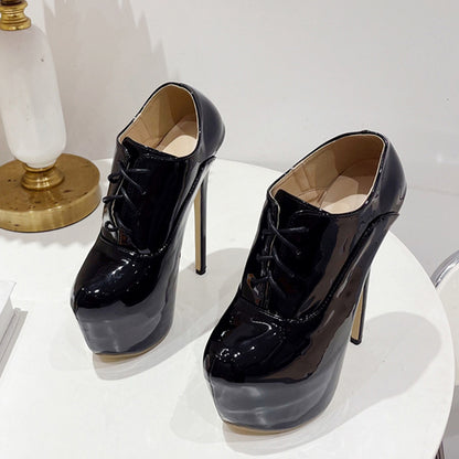 Well Tailored Heels with a Graceful Silhouette