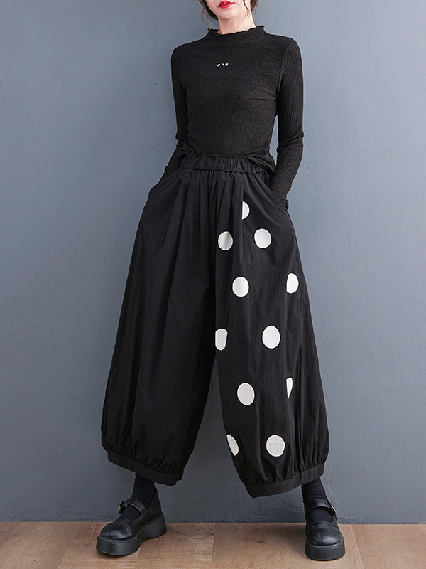 A Vintage Style Pants with Delicate Timeless Details