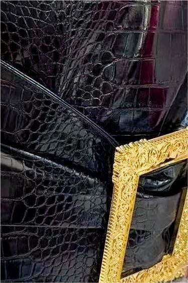 Gracefully Styled Garment for Any Occasion