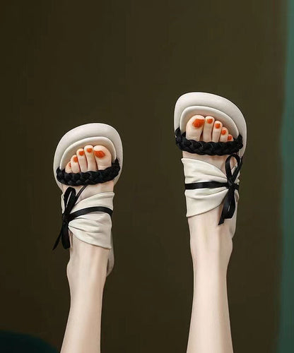 Well Tailored Sandals with a Graceful Silhouette