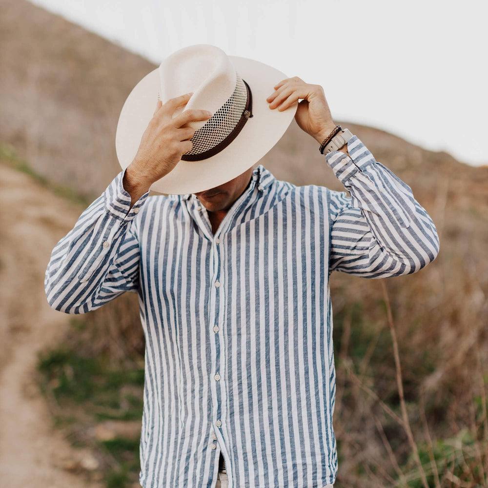 Effortlessly Elegant Garment with a Timeless Design