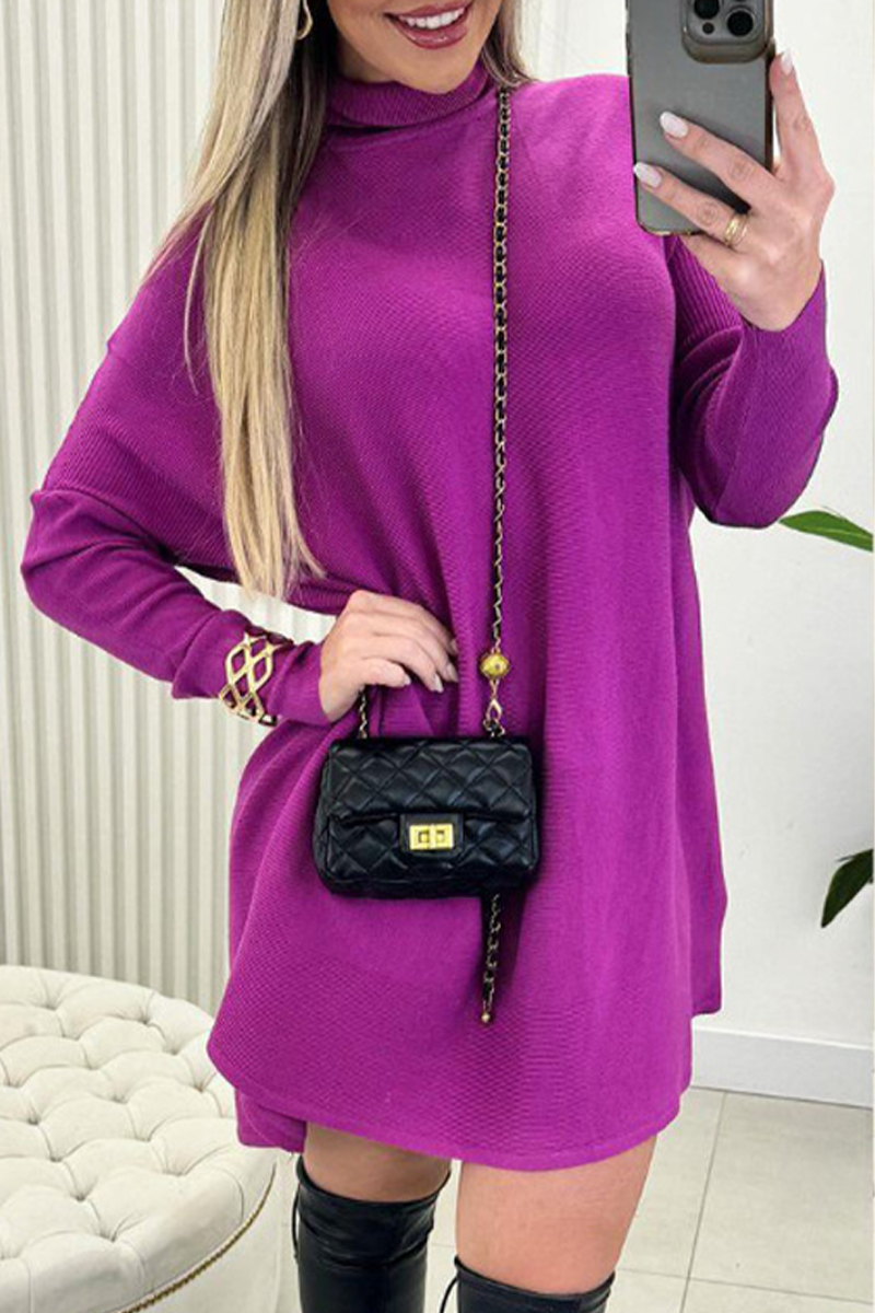 Well Tailored Sweater with a Graceful Silhouette