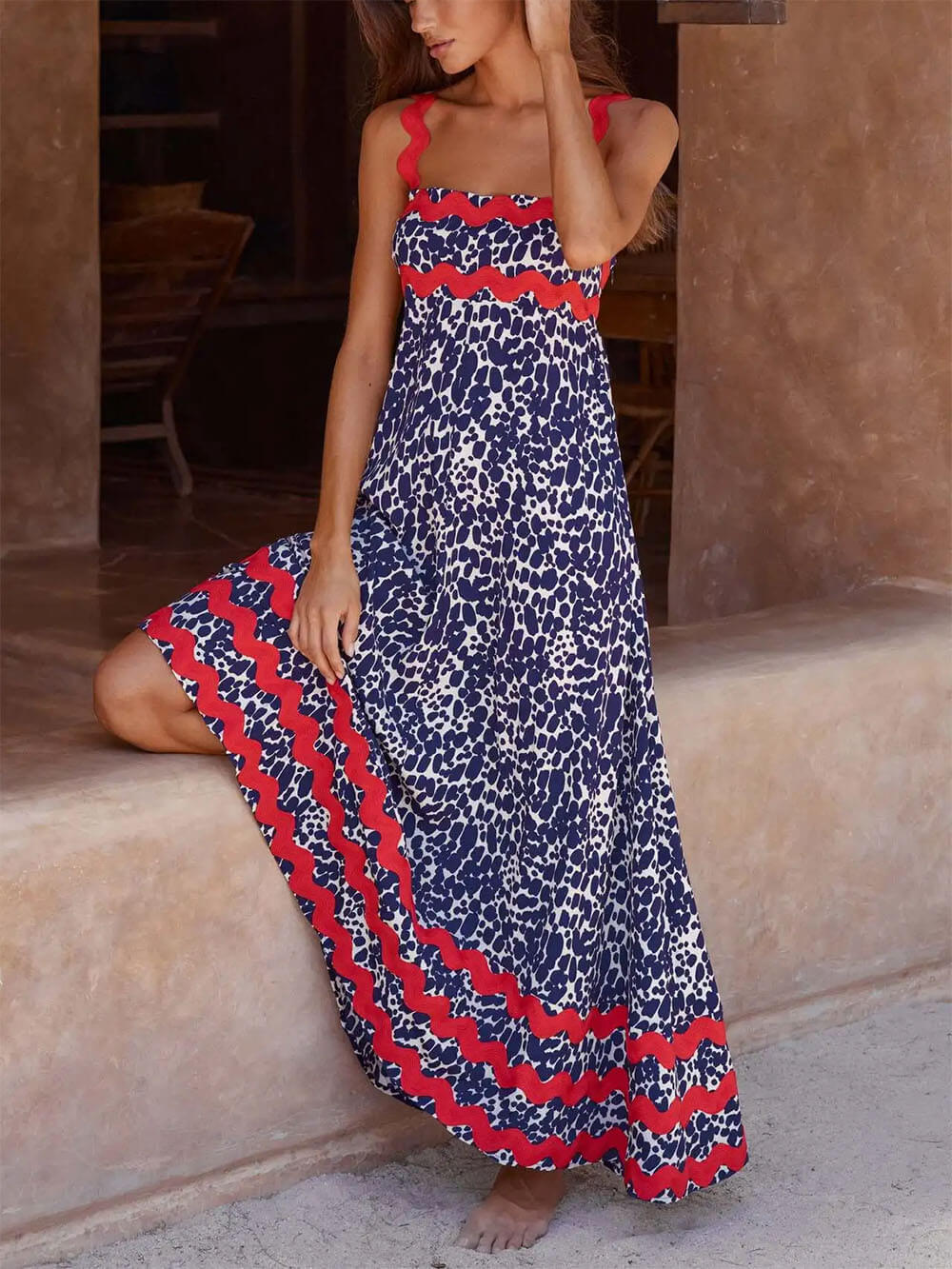 Effortlessly Elegant Dress with a Timeless Design