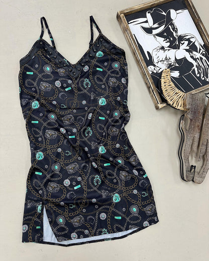 Classic Vintage Dress with a Flattering Fit