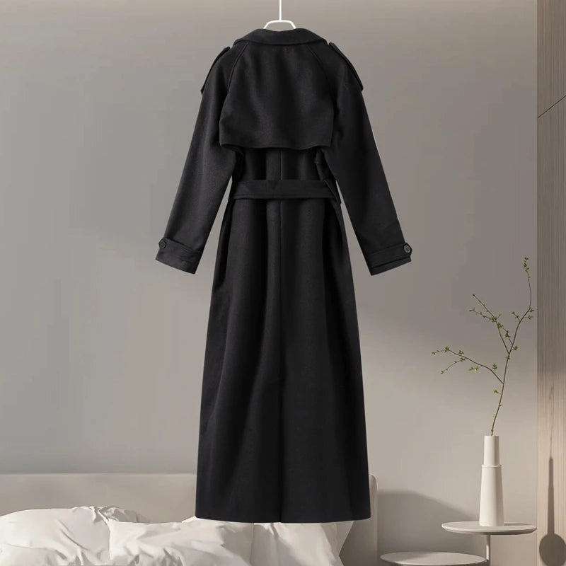 Gracefully Styled Coat for Any Occasion