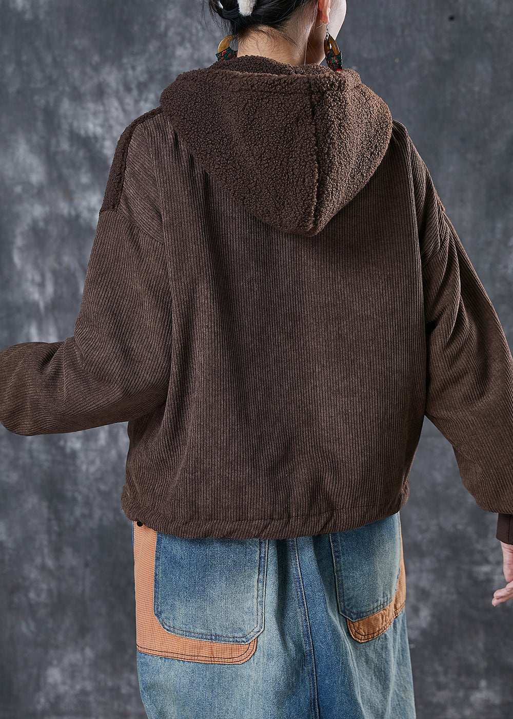 Elegantly Styled Jacket for Everyday Wear