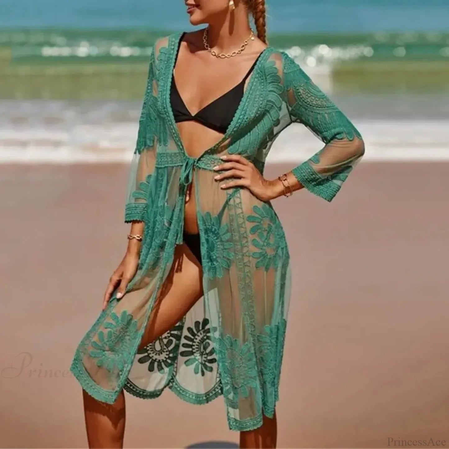 Effortlessly Elegant Bikini with a Timeless Design