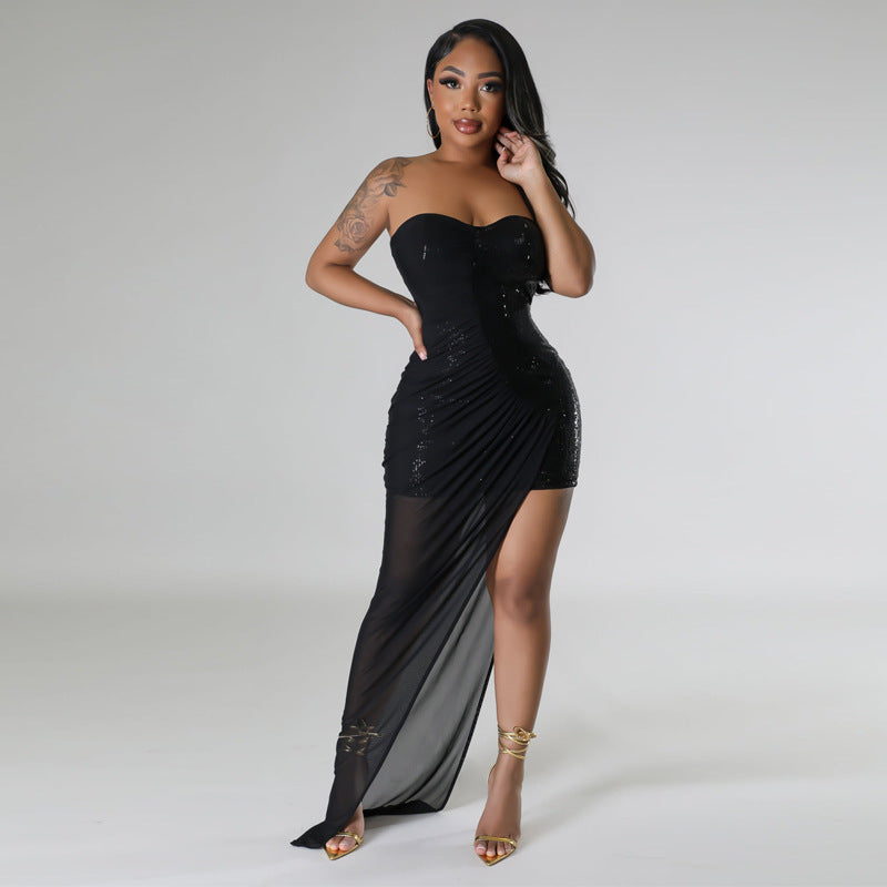 Beautifully Finished Dress in a Timeless Design