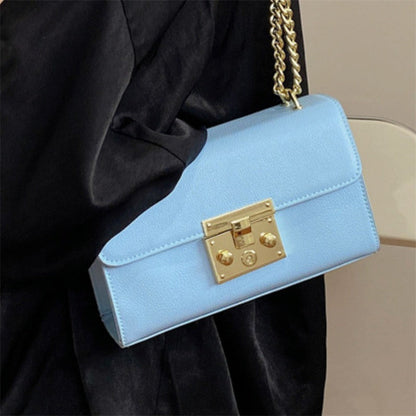 Polished Bag with an Effortless Classic Look
