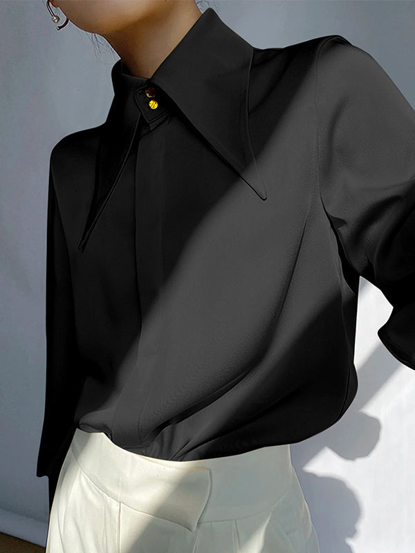 Well Tailored Blouse with a Graceful Silhouette