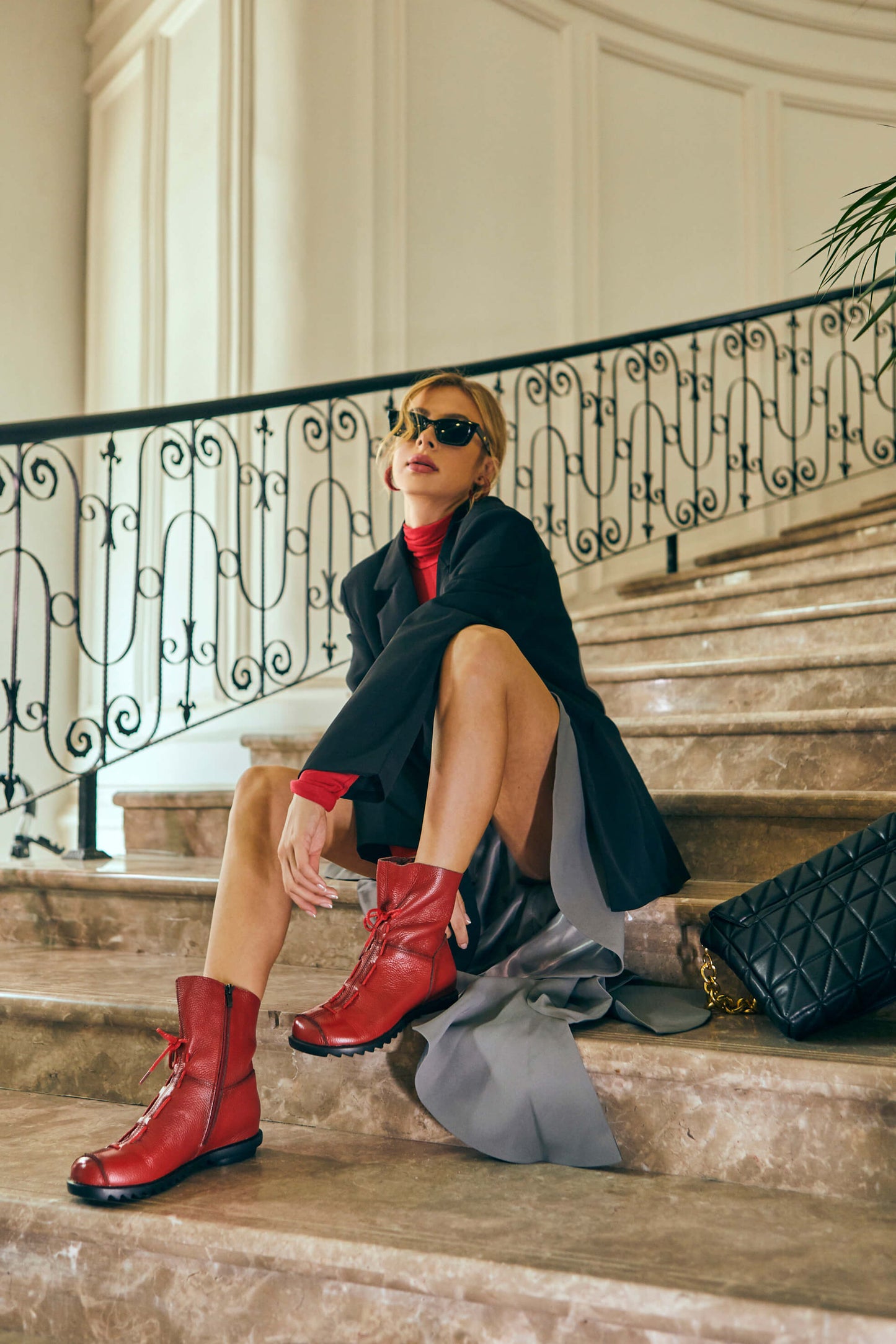 Beautifully Finished Boots in a Timeless Design